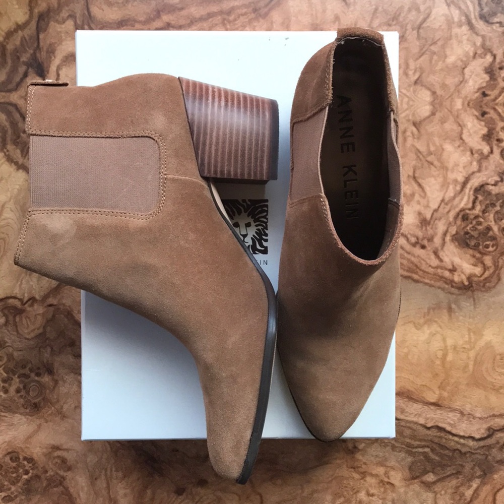 Anne Klein Brown Suede Ankle Boots Block Heel 10M - Picture 3 of 5